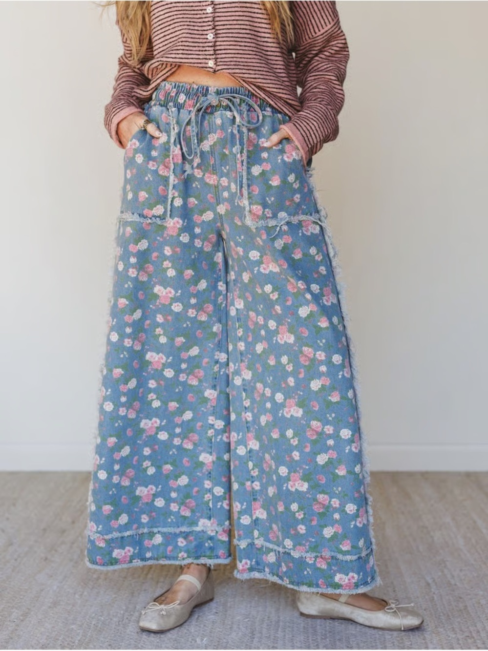 Sage & Fig Love Petals Wide Leg Denim Pants Jeans size Small